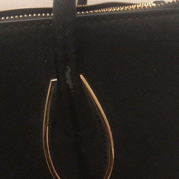 Large H&M Pocket Book - Picture 11 of 16